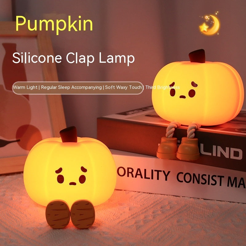 Cute Pumpkin Lamp – Small Silicone Night Light for Halloween & Everyday Ambiance